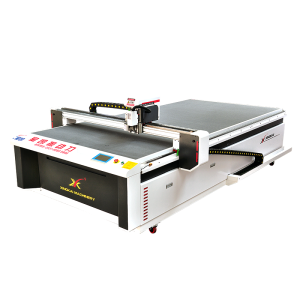 汽車內(nèi)飾腳墊切割機(jī)怎么選？-星凱振動(dòng)刀切割機(jī)